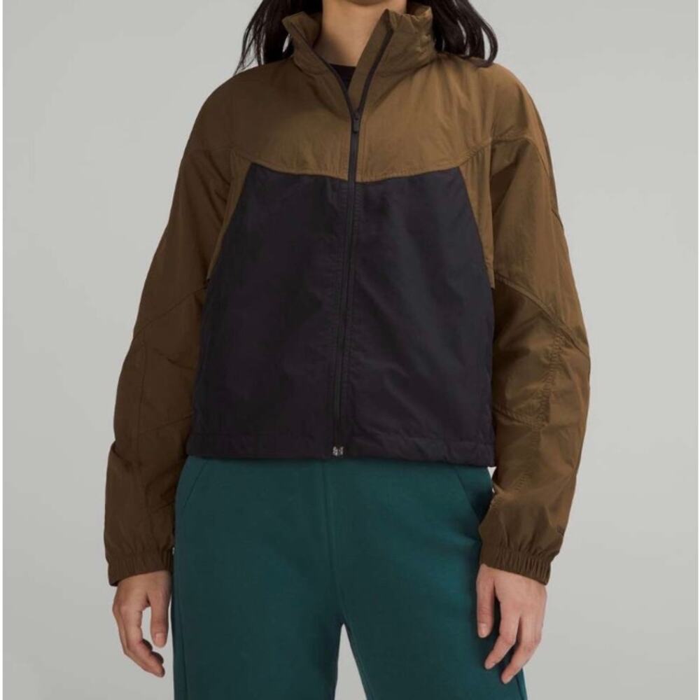 Lululemon Evergreen Cropped Full-Zip Hoodie Brown/Black Size 8